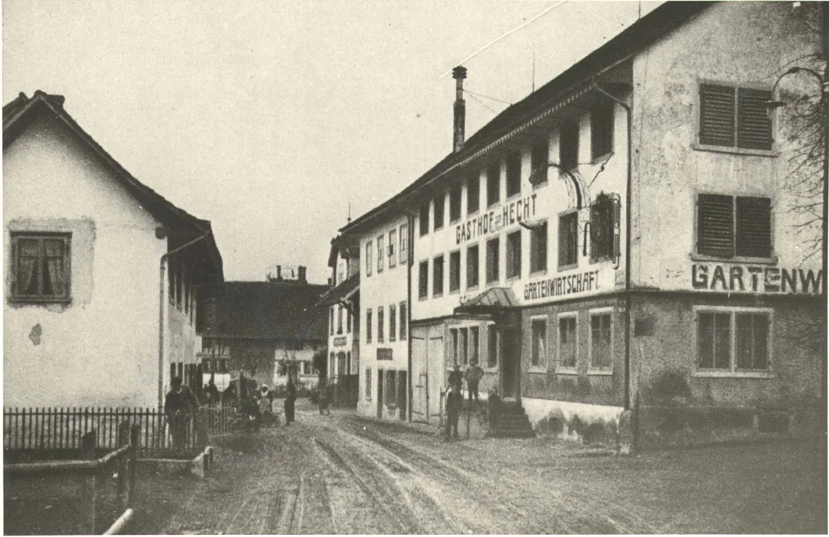 Das Restaurant Hecht in Dübendorf. Aufnahme aus dem Jahr 1920.